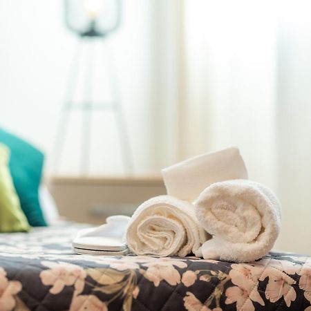 Naisa Apartamento Turistico Villena Esterno foto