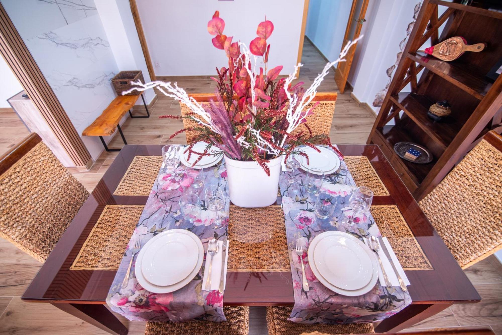 Naisa Apartamento Turistico Villena Esterno foto